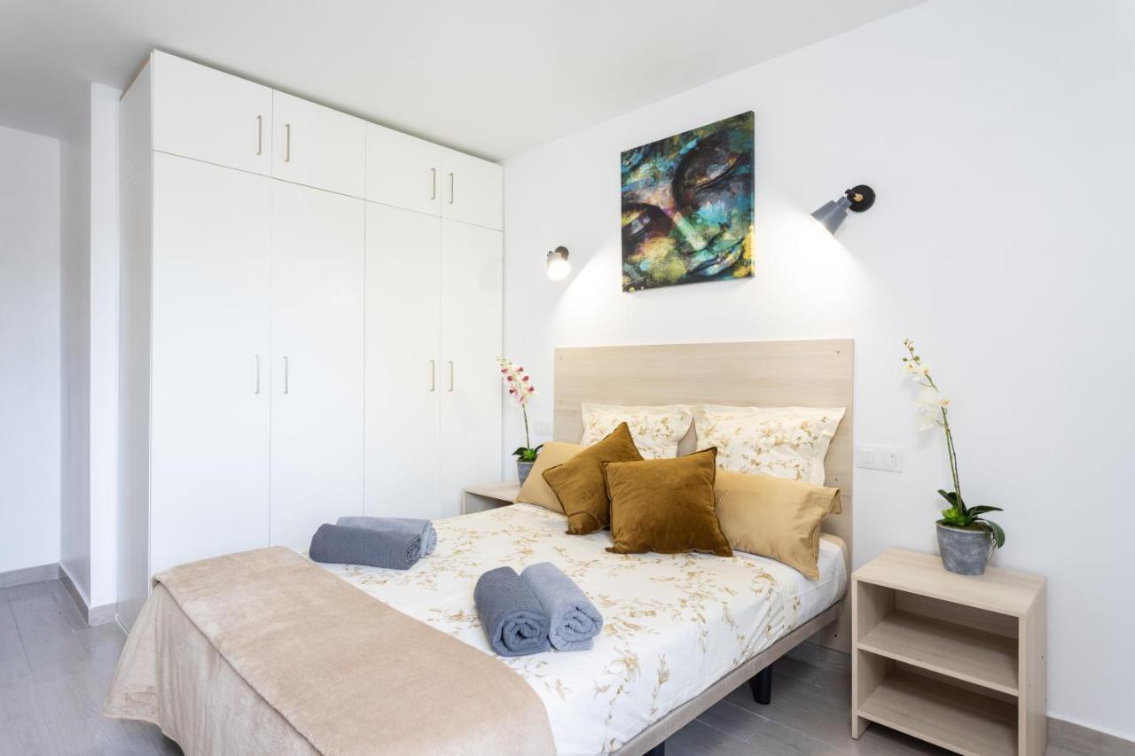 Classbnb - Three Spacious Apartments 150M From The Las Americas Promenade อาโรนา ภายนอก รูปภาพ